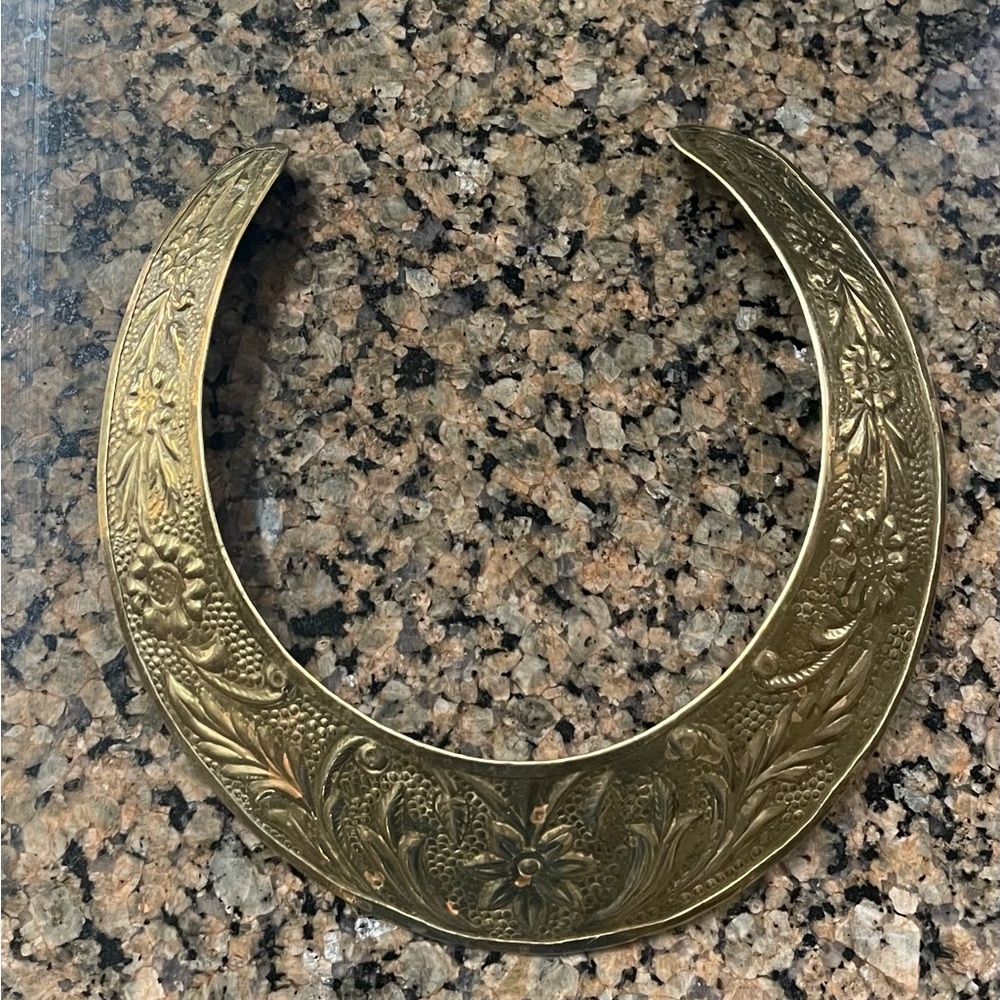 Ornate Gold Floral Collar Necklace
